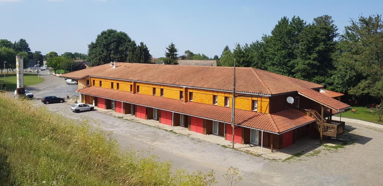 Hotel Eco Logis Espace Bellevue Séméac Exterior foto
